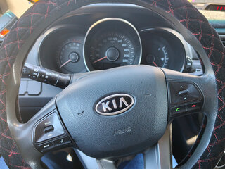 2012 Kia Rio III, белый, 700000 рублей, вид 3