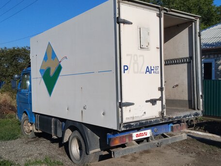 1991 Volkswagen LT, голубой, 450000 рублей, вид 2