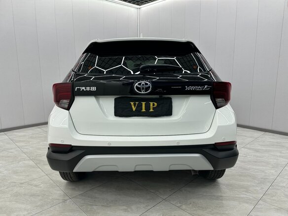 2022 Toyota Yaris Cross I, белый, 1490000 рублей - вид 4