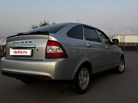 2015 Lada (ВАЗ) Priora I Рестайлинг, серебристый, 560000 рублей - вид 8