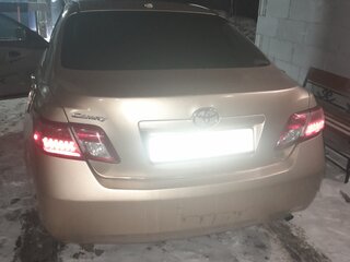 2010 Toyota Camry VI (XV40) Рестайлинг, золотистый, 1150000 рублей, вид 3