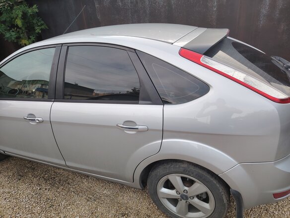 2010 Ford Focus II Рестайлинг, серебристый, 750000 рублей - вид 17