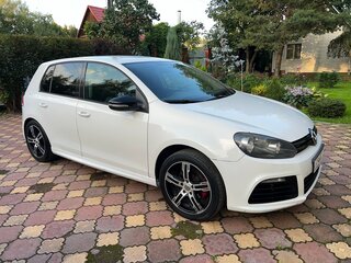 2009 Volkswagen Golf VI, белый, 620000 рублей, вид 3