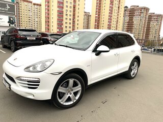 2013 Porsche Cayenne Diesel II (958), белый, 2650000 рублей, вид 2