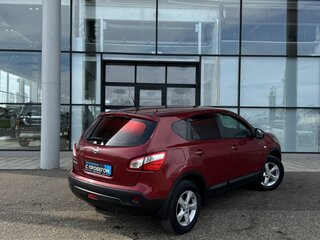 2011 Nissan Qashqai I Рестайлинг, красный, 1095000 рублей, вид 4