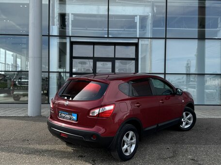 2011 Nissan Qashqai I Рестайлинг, красный, 1095000 рублей, вид 4