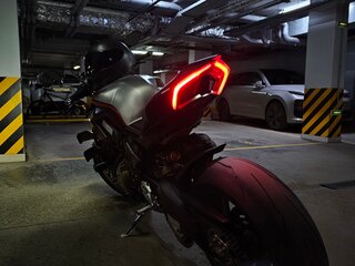 2022 Ducati Streetfighter V4, чёрный, 1600000 рублей, вид 2