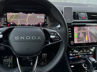 2021 Skoda Superb III Рестайлинг, белый, 3500000 рублей, вид 4