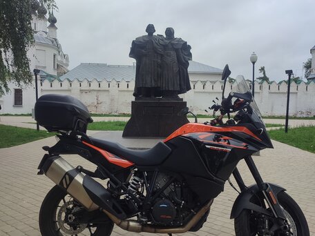 2017 KTM 1090 Adventure, оранжевый, 1550000 рублей, вид 2