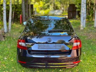 2018 Skoda Octavia III (A7) Рестайлинг, чёрный, 1350000 рублей, вид 5