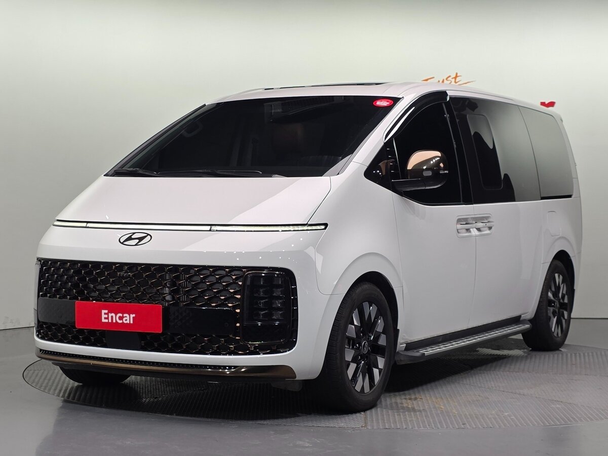 Открыть фотографии: Hyundai Staria I