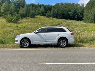 2017 Audi Q7 II (4M), белый, 4190000 рублей, вид 3