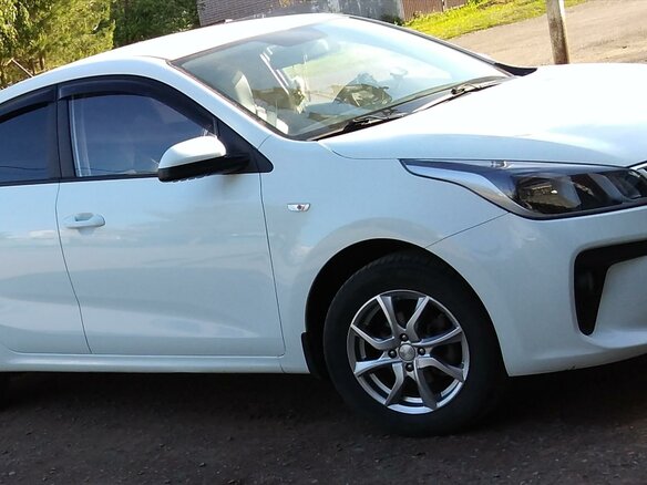 2018 Kia Rio IV, белый, 1450000 рублей