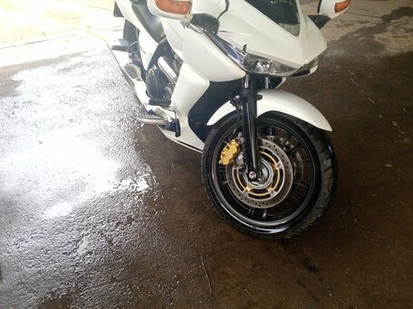 2012 Honda DN-01, белый, 990000 рублей, вид 3