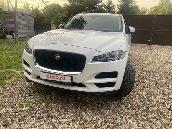 2017 Jaguar F-Pace I, белый, 2380000 рублей - вид 1