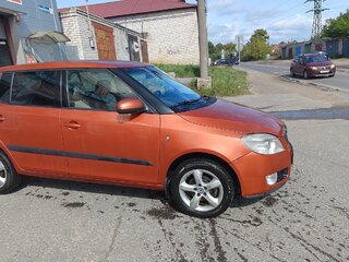 2008 Skoda Fabia II, красный, 370000 рублей, вид 3