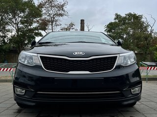 2017 Kia Rio III Рестайлинг, чёрный, 1320000 рублей, вид 2