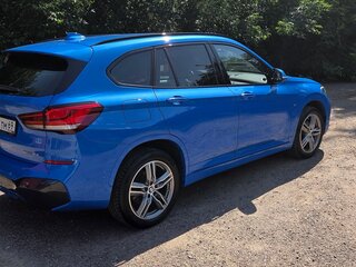 2021 BMW X1 18d xDrive II (F48) Рестайлинг, синий, 3730000 рублей, вид 3