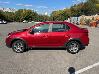 2020 Renault Logan Stepway II Рестайлинг, красный, 995000 рублей, вид 3