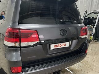 2016 Toyota Land Cruiser 200 Series Рестайлинг 2, серый, 5700000 рублей, вид 4