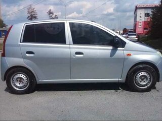 2003 Daihatsu Mira VI, серебристый, 375000 рублей, вид 2