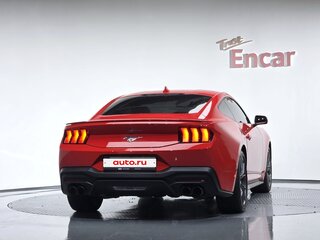 2024 Ford Mustang VII, красный, 7499700 рублей, вид 4