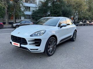 2014 Porsche Macan Turbo I, белый, 2980000 рублей, вид 1
