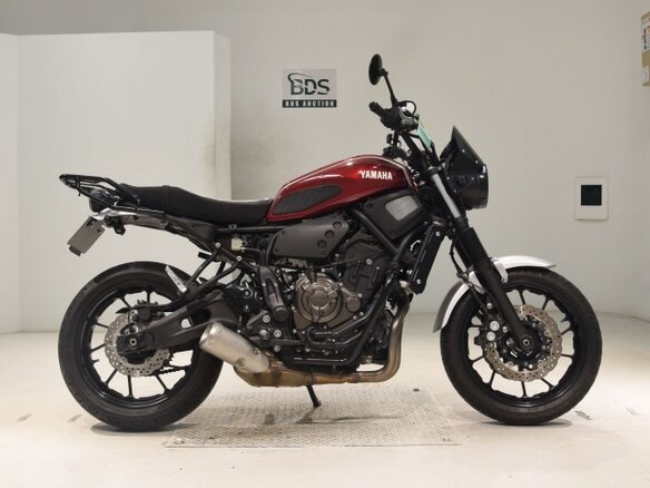 2018 Yamaha XSR700, красный, 568000 рублей
