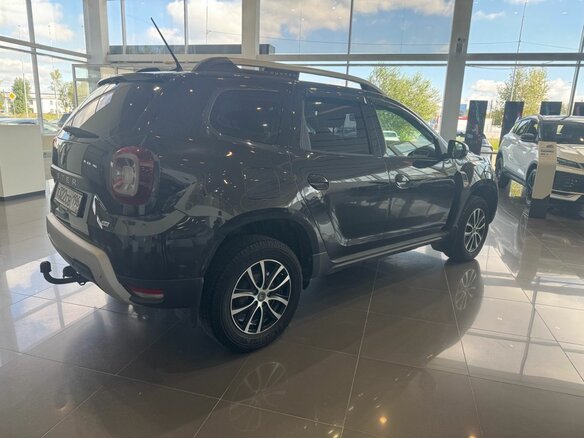 2021 Renault Duster II, чёрный - вид 3