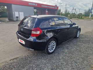 2005 BMW 1 серии 120i I (E81/E82/E87/E88), чёрный, 650000 рублей, вид 5