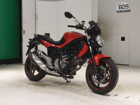 2013 Suzuki SFV 650 Gladius, красный, 550000 рублей, вид 1