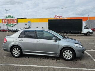 2011 Nissan Tiida I Рестайлинг, серый, 650000 рублей, вид 4