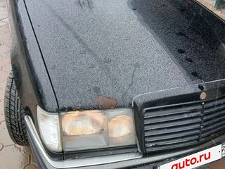 1990 Mercedes-Benz W124 230 4-speed, чёрный, 200000 рублей, вид 2