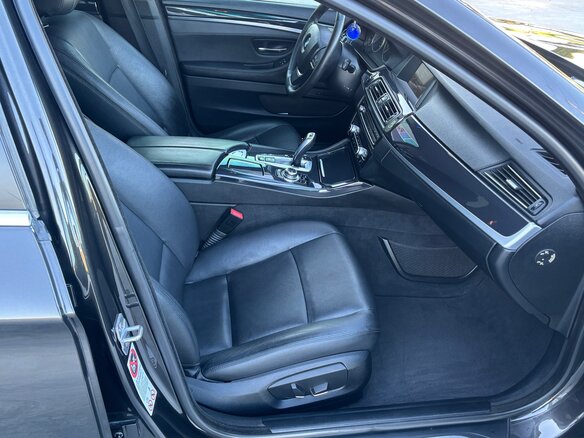 2013 BMW 5 серии 525d xDrive VI (F10/F11/F07) Рестайлинг, коричневый, 1900000 рублей - вид 6