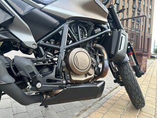 2020 Husqvarna Svartpilen 701, чёрный, 990000 рублей, вид 4