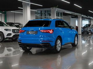 2019 Audi Q3 35 TFSI II (F3), голубой, 3070000 рублей, вид 4