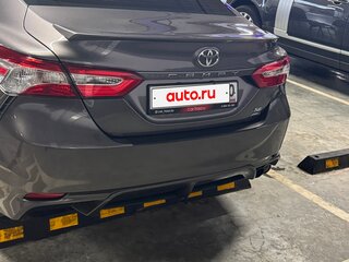 2020 Toyota Camry US Market VIII (XV70) Рестайлинг, серый, 3300000 рублей, вид 3