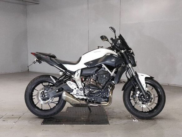 2016 Yamaha MT-07 (FZ-07), белый, 695000 рублей - вид 16