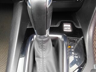 2017 Mazda Axela III Рестайлинг, чёрный, 1460000 рублей, вид 5