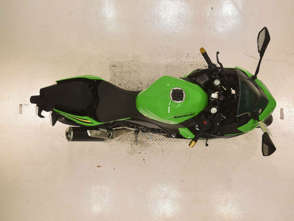 2023 Kawasaki Ninja 400, зелёный, 477875 рублей - вид 6