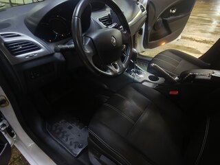 2013 Renault Megane III Рестайлинг, белый, 710000 рублей, вид 4