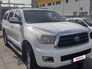 2009 Toyota Sequoia II, белый, 2890000 рублей, вид 2