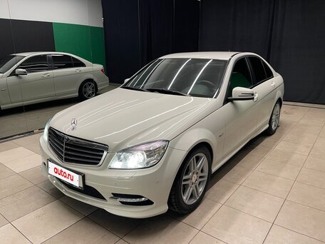 2010 Mercedes-Benz C-Класс 180 BlueEFFICIENCY III (W204), белый, 1150000 рублей, вид 3