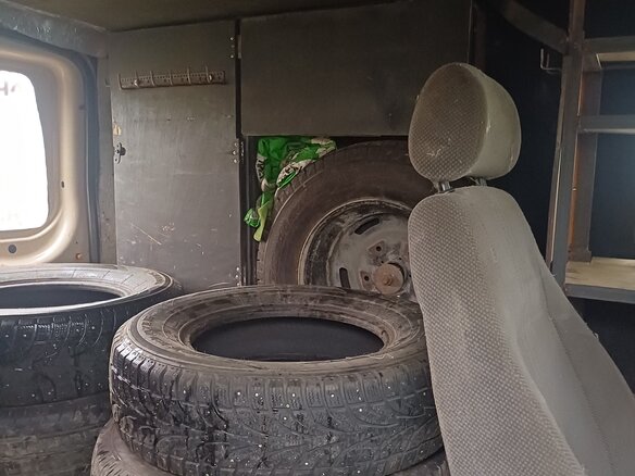 2009 Ford Transit, серый, 200000 рублей - вид 8