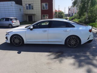 2020 Kia K5 III, белый, 2600000 рублей, вид 3