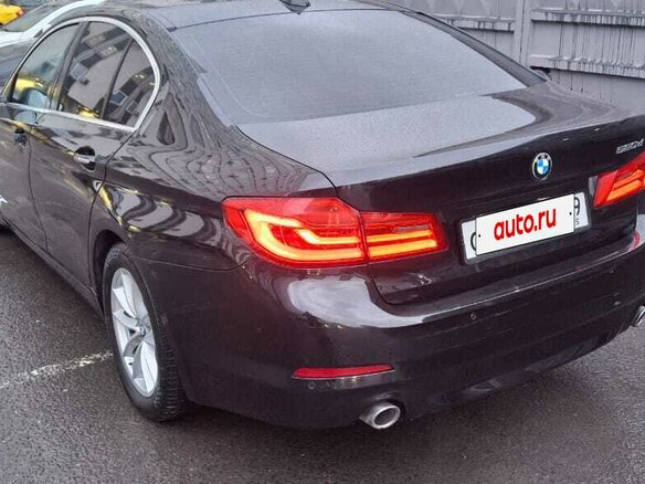 2017 BMW 5 серии 520d VII (G30/G31/G38), чёрный, 2250000 рублей - вид 5