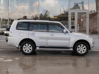 2014 Mitsubishi Pajero IV Рестайлинг 1, серебристый, 2030000 рублей, вид 4