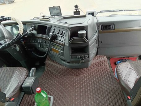 2012 Volvo FH, синий, 8500000 рублей, вид 4