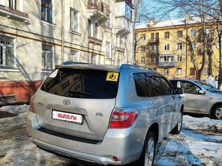 2007 Toyota Highlander I (XU20) Рестайлинг, серебристый, 1600000 рублей, вид 5