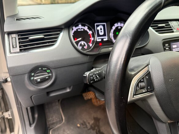 2019 Skoda Octavia III (A7) Рестайлинг, бежевый, 1900000 рублей - вид 23